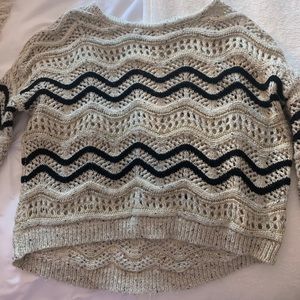 Trendy Severin Line Fuzzy Sweater